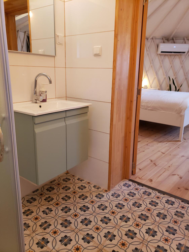 Bathroom 3, Moonlight Suite Arad צימר אור הירח, ערד