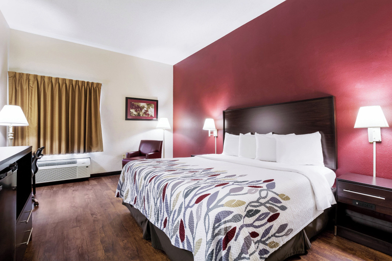 Bedroom 3, Red Roof Inn Carrollton, Carroll