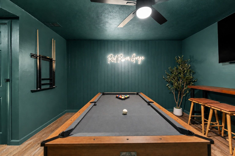 Game room 3, Peaceful Escape- Hot Tub, Game Room, Sleeps 16, Powell