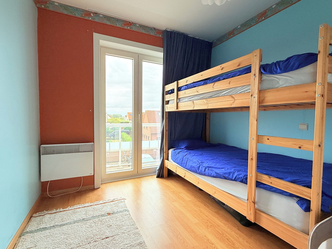 Room 5, Lovely Apartment for 6 Guests, West-Vlaanderen