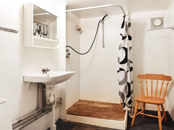 Bathroom, 5 Person Holiday Home in Bullaren, Tanum