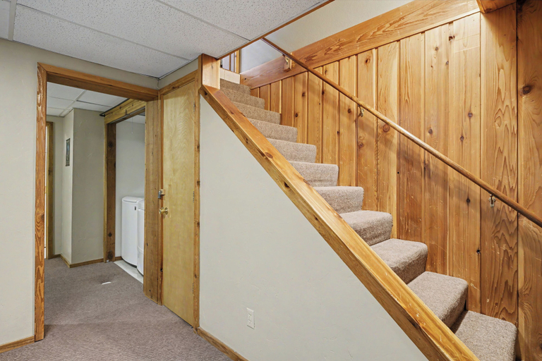 Interior, Trapper 2, Gallatin