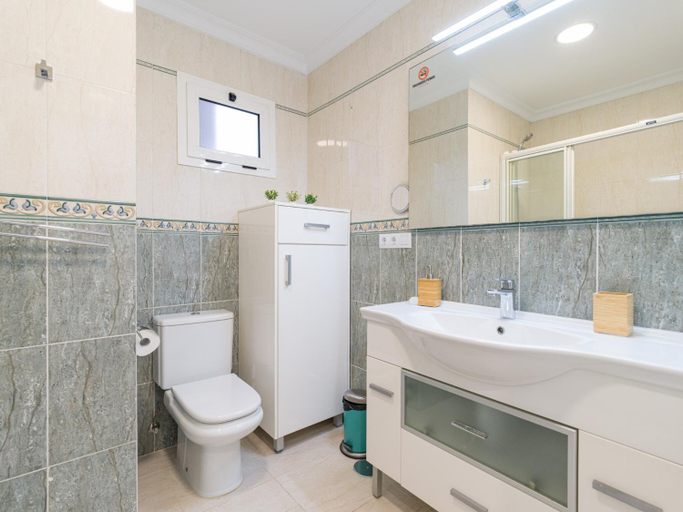 Bathroom 3, Apartment in Las Palmas near Las Canteras Beach, Las Palmas