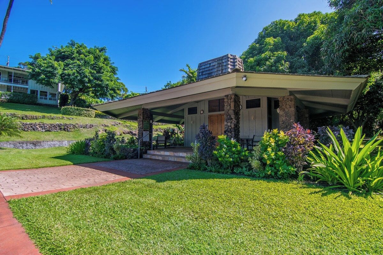 Exterior 3, Spacious 3 Bedroom Home w Ocean Views - Alaeloa 40, Maui
