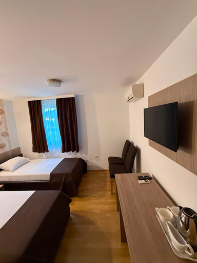 Bedroom 2, Hotel MIR, Herzegovina-Neretva