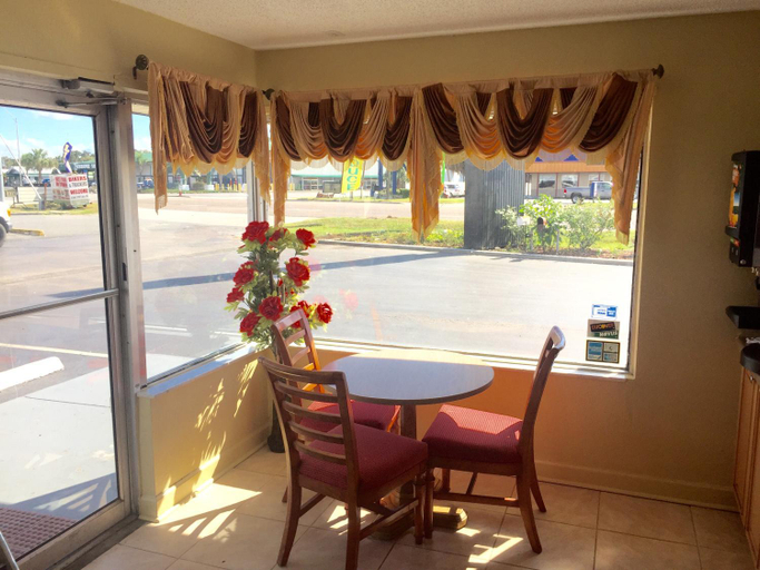 Public Area 2, Budget Inn, Sumter
