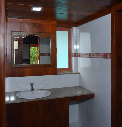 Bathroom 5, Canopy Hills Resort, Idukki