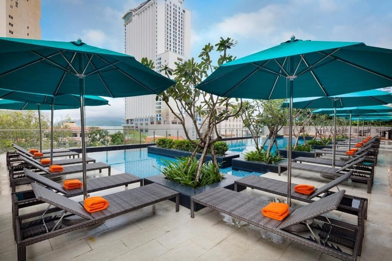 Pool 2, Sunnyhomes Oceanview Ariyana Building, Nha Trang