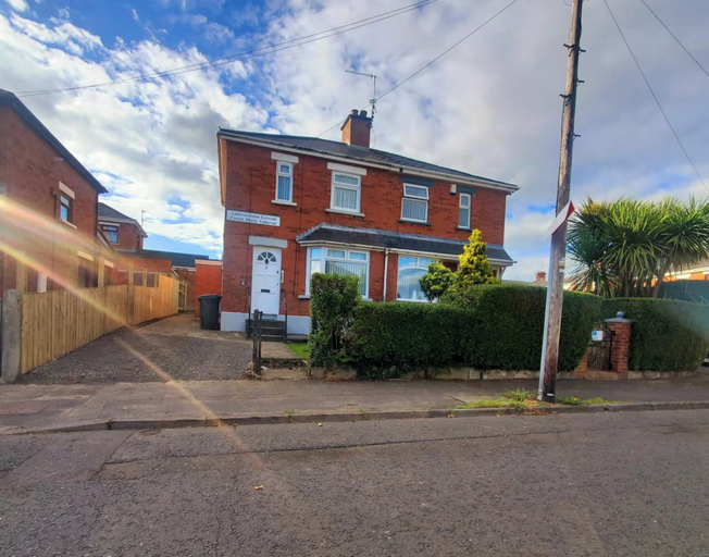 Exterior, House Sleeps 6with Parking, Belfast