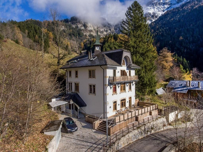 Exterior 3, Auberge de morcles, Aigle