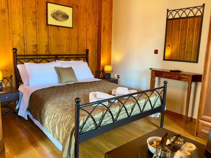 Bedroom 4, Despotikon Heritage, Peloponnese