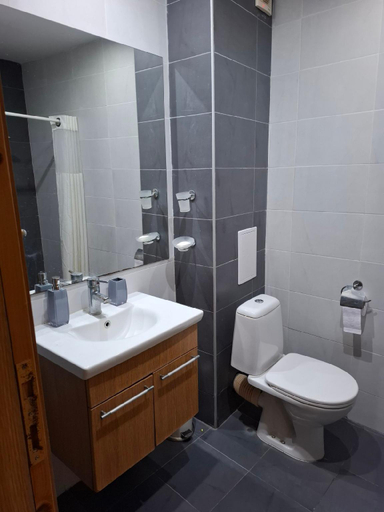 Bathroom 4, Paradise Bay Apartment, Sozopol