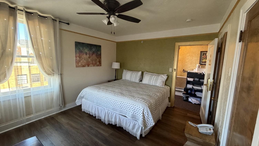 Bedroom 2, Hotel Monte Vista, Coconino