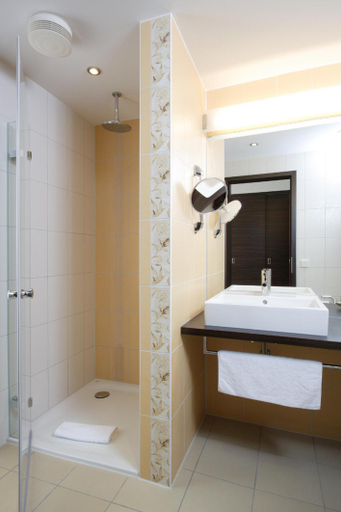 Bathroom 4, Heide Spa Hotel & Resort, Nordsachsen