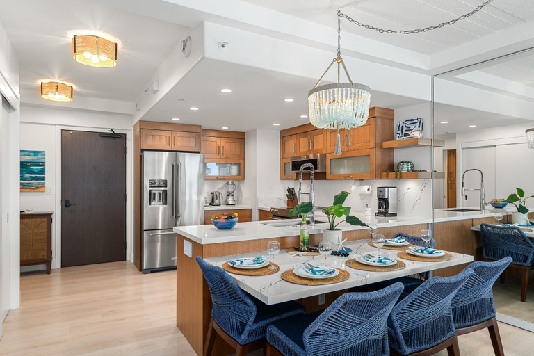 Interior 2, Luxurious Ocean View Condo Steps to Kaanapali Beach -whaler 807, Maui