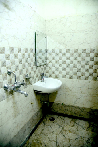 Bathroom 5, MVD Stay by Apex Hospitality, Lucknow