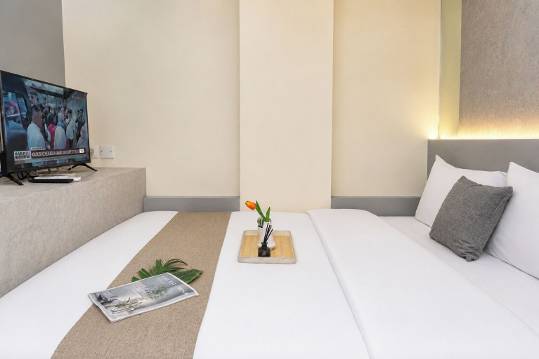 Room 3, Best Deal Studio At Apartment Meikarta District 2, Cikarang