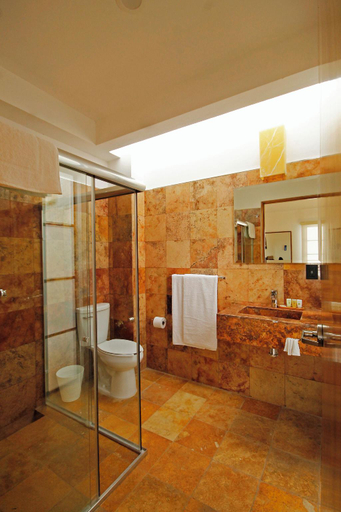 Bathroom 3, Hotel Casa María, Dist. Tlacolula