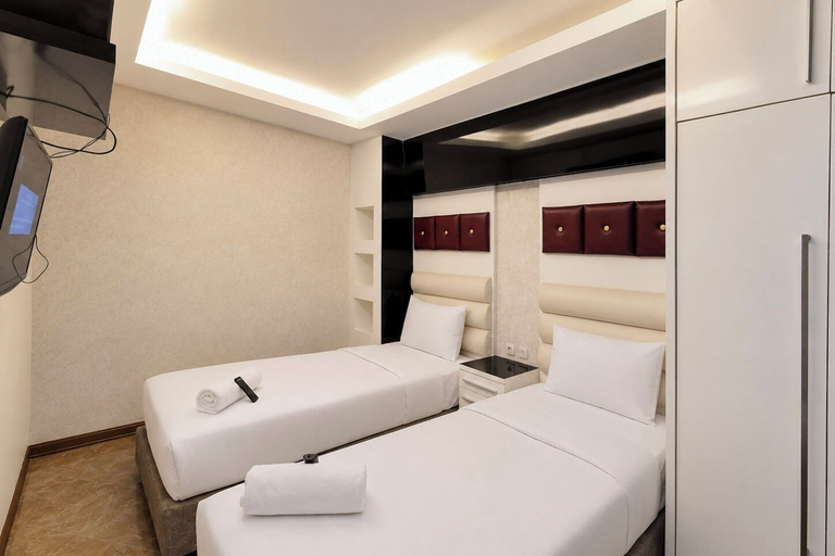 Room 2, Bright And Warm Combined 2Br At Apartment Suites @Metro, Bandung