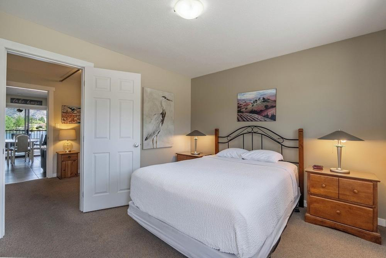 Bedroom 2, Safari Beach Resort, Okanagan-Similkameen