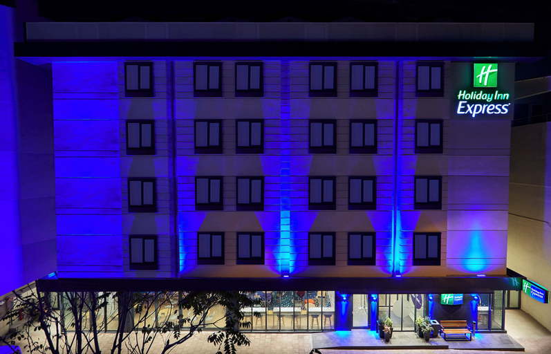 Exterior & Views 2, Holiday Inn Express ISTANBUL - ATAKOY METRO by IHG, Bakırköy
