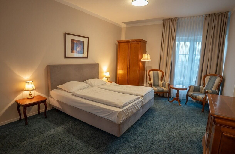 Bedroom 4, Hotel Annaberg, Bad Dürkheim