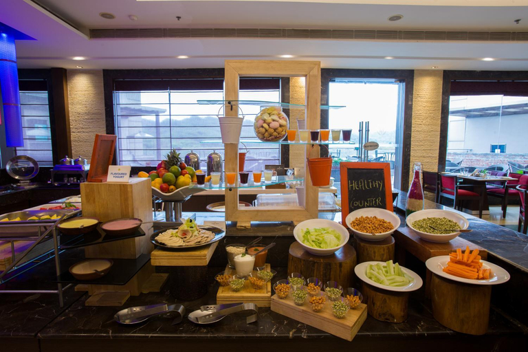 Food & Drinks 5, Golden Tulip Panchkula, Panchkula