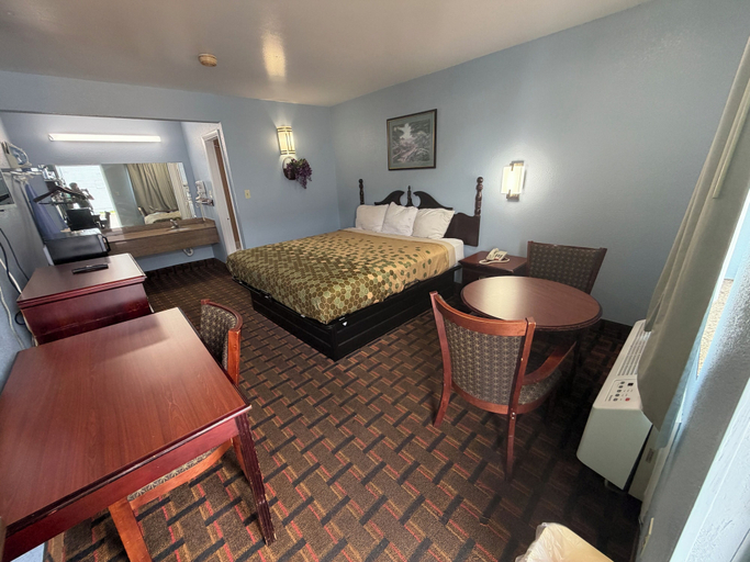 Bedroom 5, TRAVEL INN, Richmond