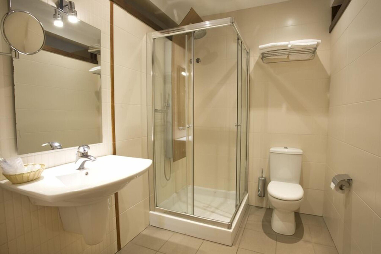 Bathroom 5, Hotel Mar de Plata, Lugo