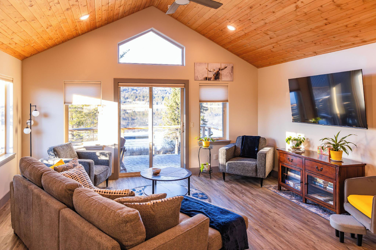 Others 4, Lakeshore Suites, Kenai Peninsula