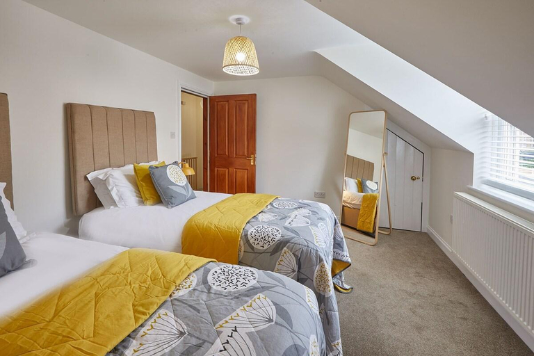 Bedroom 2, Host & Stay | Harbour View House, North Yorkshire
