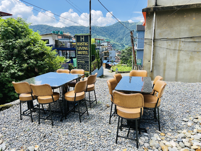 Outdoor dining 2, Hastag Living, Gandaki