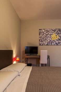 Room 5, Residence Nazionale Matera, Matera