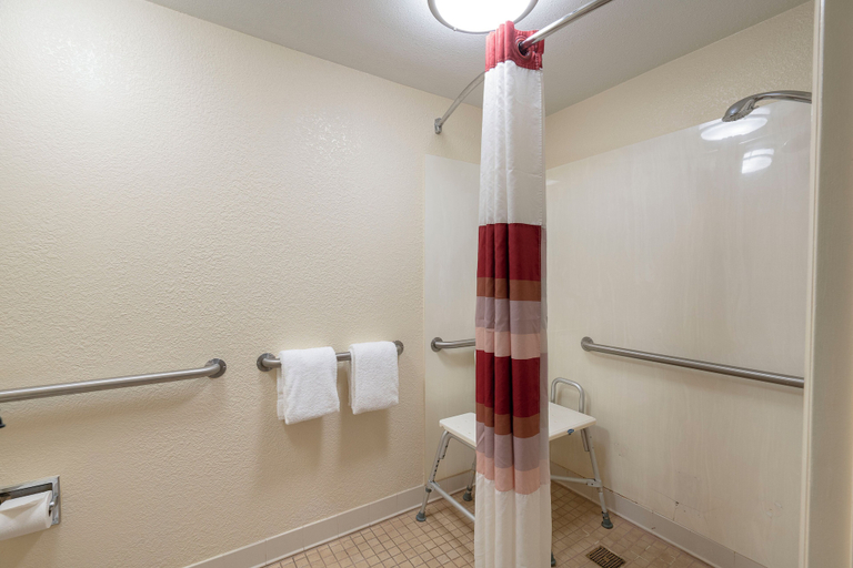 Bathroom 4, Red Roof PLUS+ Baltimore North - Timonium, Baltimore