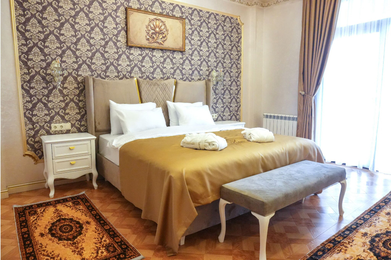 Room 3, Lamassu Luxury Suites Batumi, Batumi