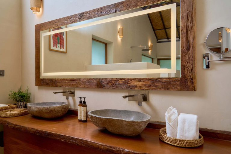 Bathroom 5, Shambhala, Bhopal