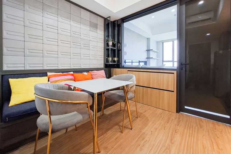 Living room 4, Urban Style 1Br At Apartment Collins Boulevard, Tangerang