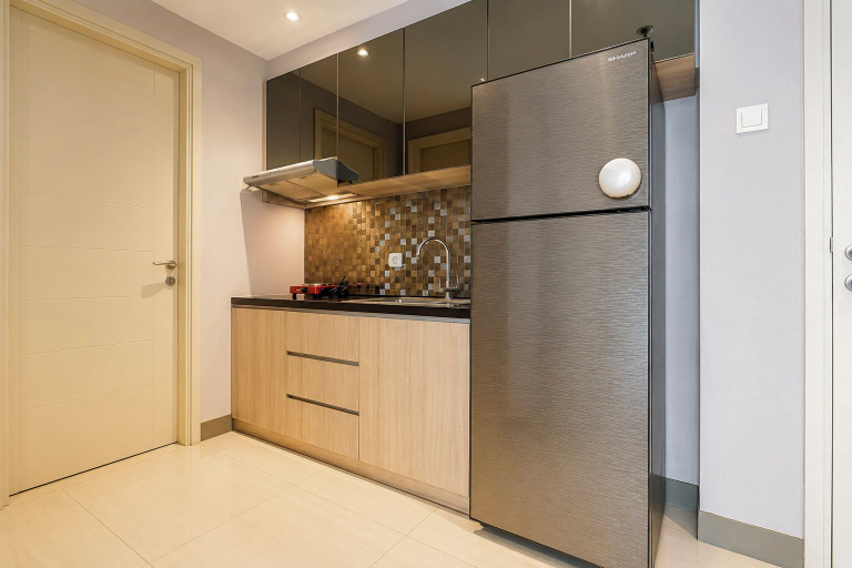 Private kitchen 5, Elegant Cozy 2Br At Apartment Anderson Supermall Mansion, Surabaya