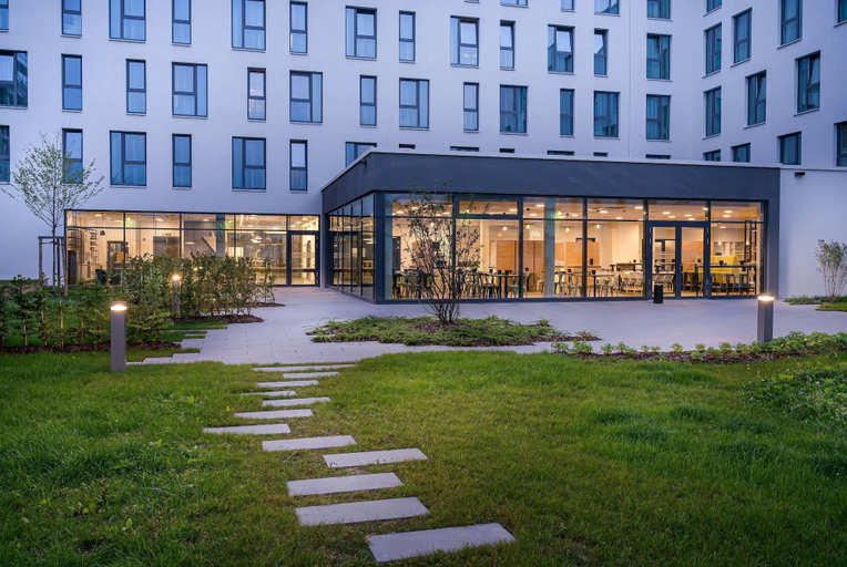 Exterior & Views 2, elaya hotel augsburg, Trademark by Wyndham, Augsburg