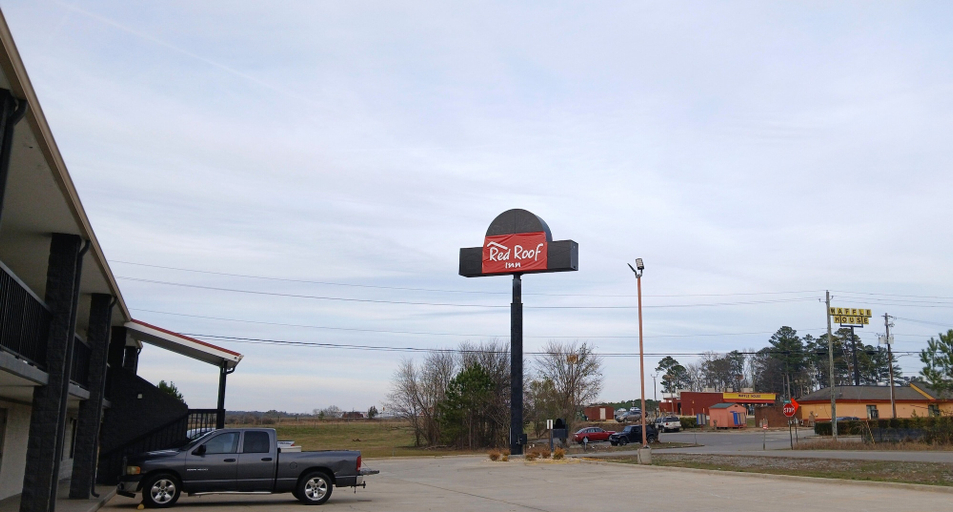Exterior & Views 5, Red Roof Inn Leeds, Saint Clair
