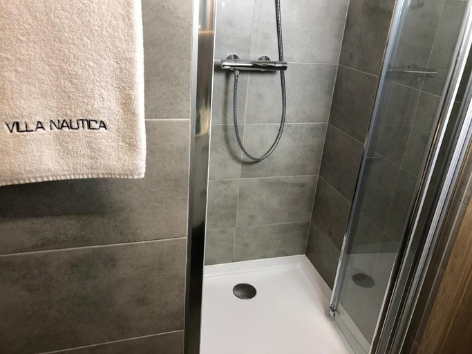 Bathroom 5, Villa Nautica, Lębork