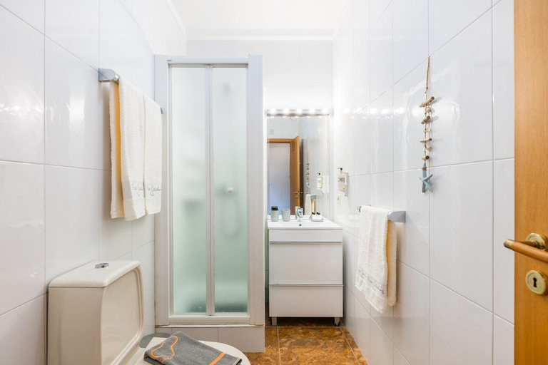 Bathroom, Aguda Beach Apartment, Vila Nova de Gaia