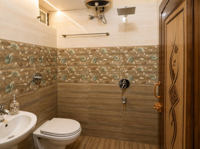 Bathroom 3, Reddy Residency Villa, Viluppuram