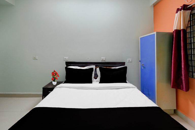 Room 5, Classic Hotel O SLN Gachibowli, Hyderabad
