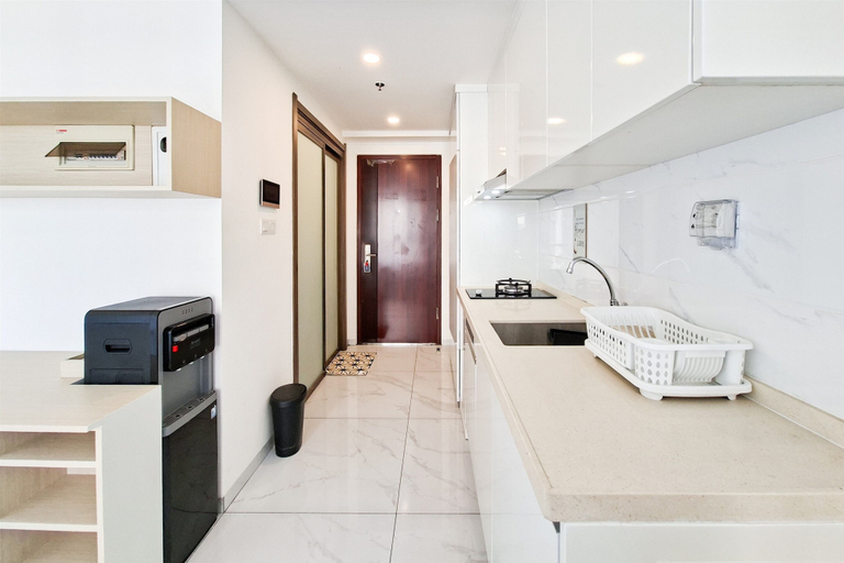 Private kitchen 5, Modern And Cozy Studio At Sky House Alam Sutera Apartment, Tangerang