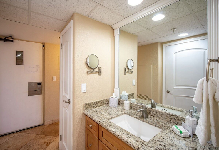 Bathroom 3, Spacious Penthouse Studio w Ocean View Pool - Kaanapali Shores 942, Maui
