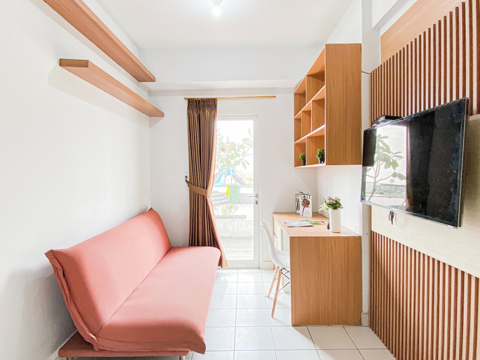 Interior 5, Cozy Compact 2Br At Apartment Patraland Urbano, Bekasi