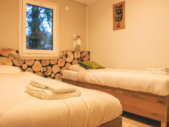 Room, Premium 8-Person Eco-Friendly Group Lodge, Hardenberg