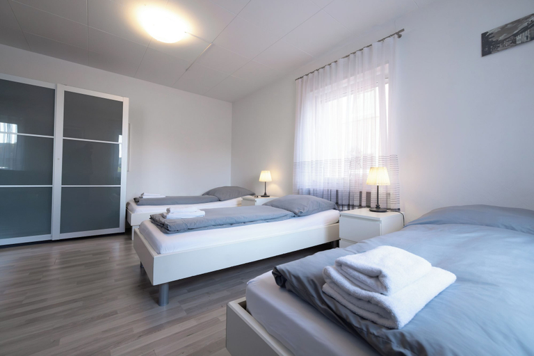 Bedroom 2, Hotel Three Corners, Lörrach