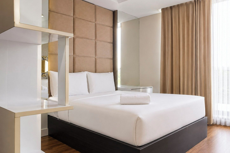 Room 3, Minimalist Warm Studio Room At Apartment Tamansari Skylounge Balikpapan, Balikpapan